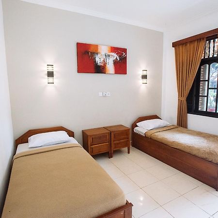 קוטה לומבוק Tunjung Bali Inn מראה חיצוני תמונה