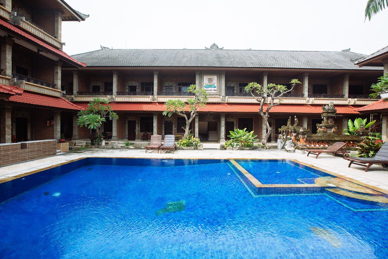 קוטה לומבוק Tunjung Bali Inn מראה חיצוני תמונה