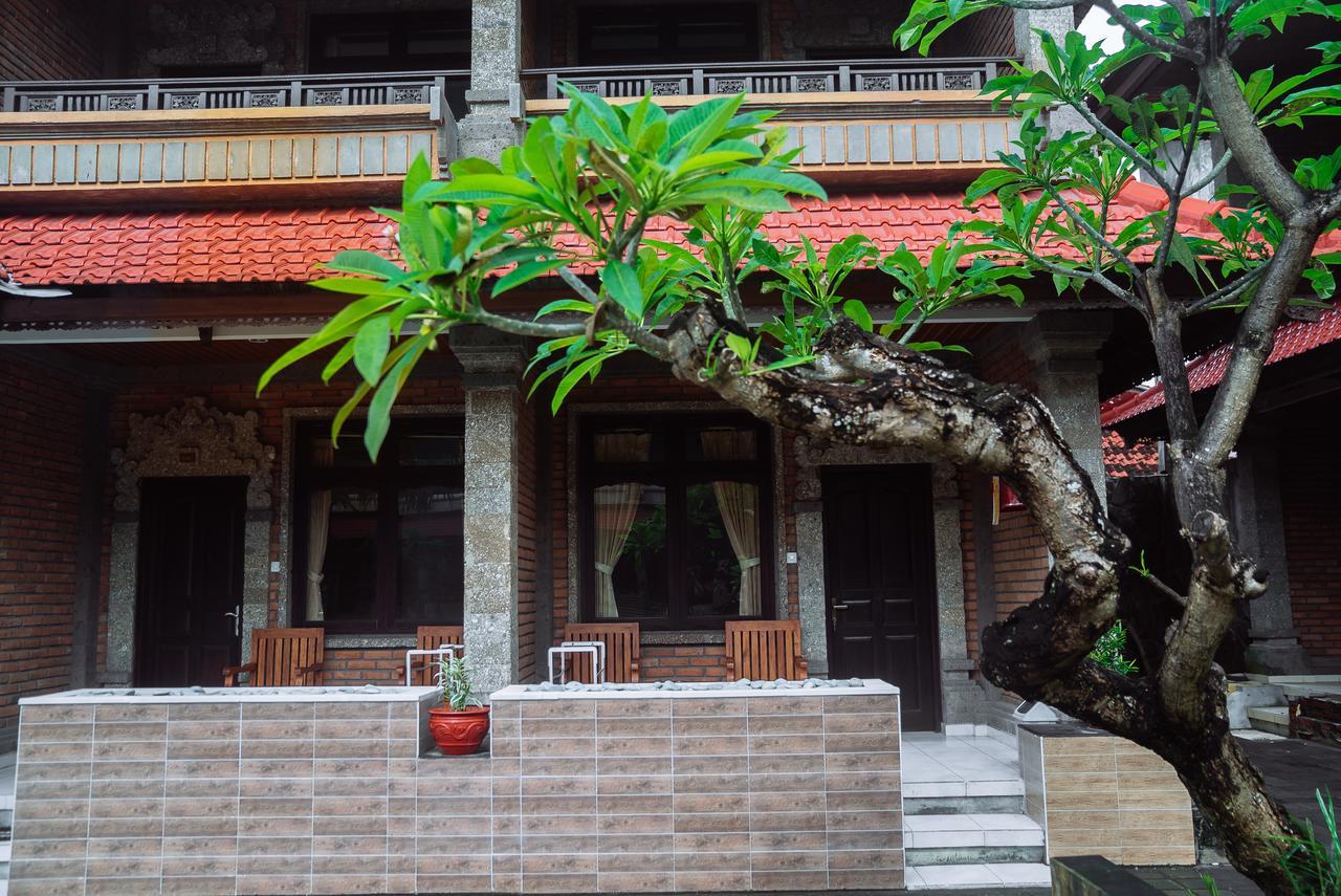 קוטה לומבוק Tunjung Bali Inn מראה חיצוני תמונה