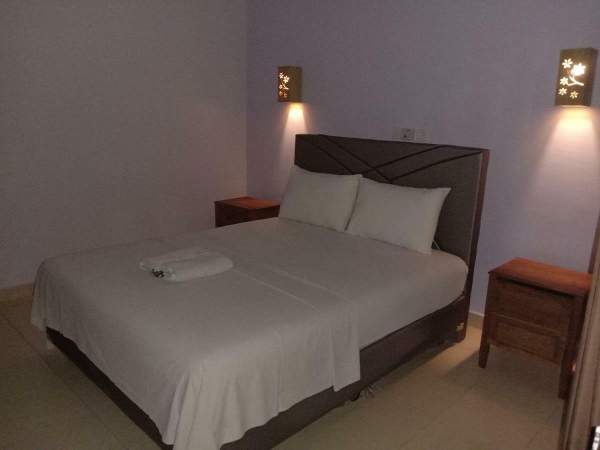 קוטה לומבוק Tunjung Bali Inn מראה חיצוני תמונה